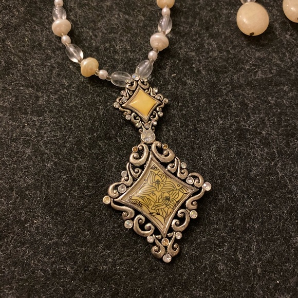 Vintage necklace and earrings set - Picture 2 of 13